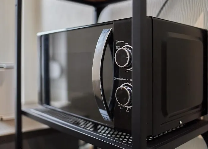 Le Comte - T1 - 5 Mins Caves Champagne