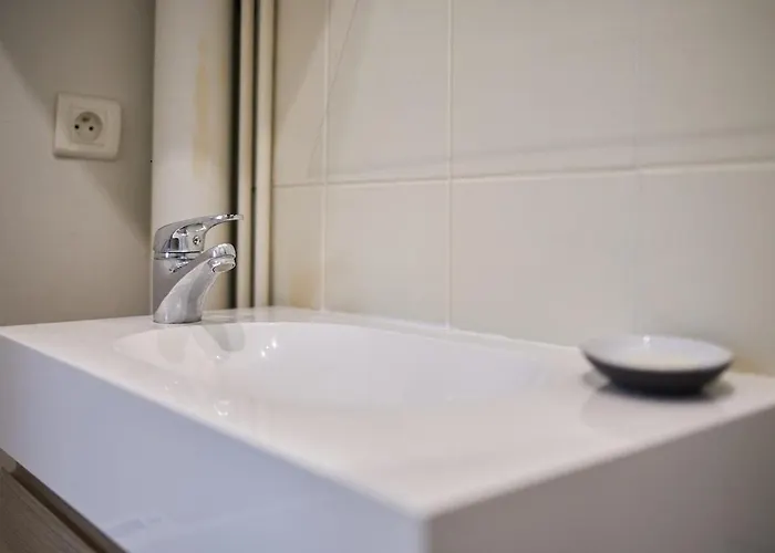 Le Comte - T1 - 5 Mins Caves Champagne شقة *